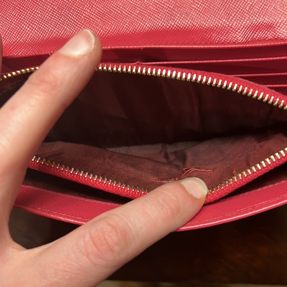 PRADA PINK WHITE AND RED SAFFIANO LUX LEATHER FLAP CONTINENTAL WALLET LEATHER - Picture 12 of 17